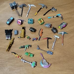 ForNite Accessories Lot Of 30 Pieces